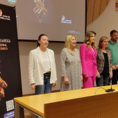 d9f623cb-9277-4afd-8c7e-ce2d837c4474